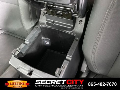 Used 2021 Jeep Wrangler Sport AWD/4WD image 25