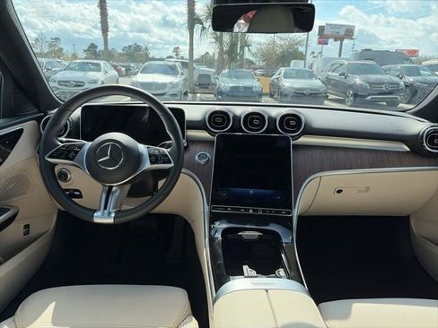 Used 2025 Mercedes-Benz C 300 Sedan image 6