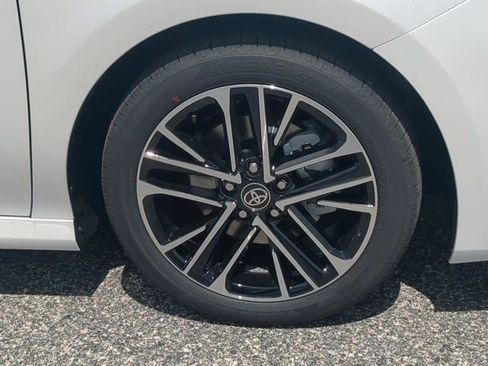New 2026 Toyota Camry XLE AWD/4WD image 11