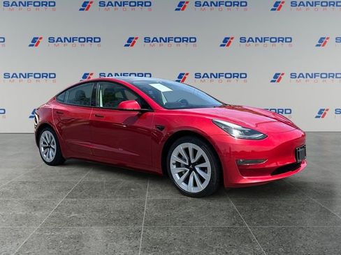 Used 2023 Tesla Model 3 Standard Range RWD image 7