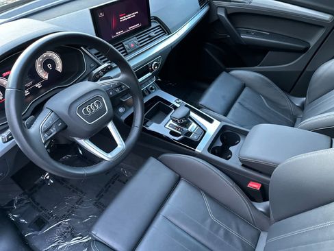 Used 2025 Audi Q5 2.0T Premium image 11