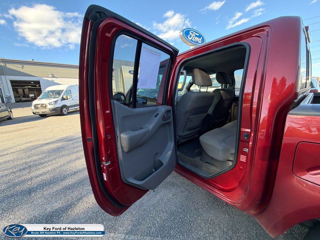 Used 2018 Nissan Frontier SV AWD/4WD image 15