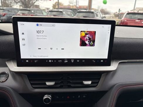 Used 2025 Ford Explorer ST-Line image 12