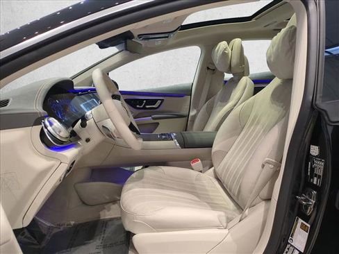 Certified 2023 Mercedes-Benz EQS 580 4MATIC Sedan image 17