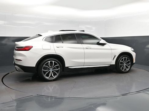 Used 2022 BMW X4 xDrive30i w/ Premium Package AWD/4WD image 8