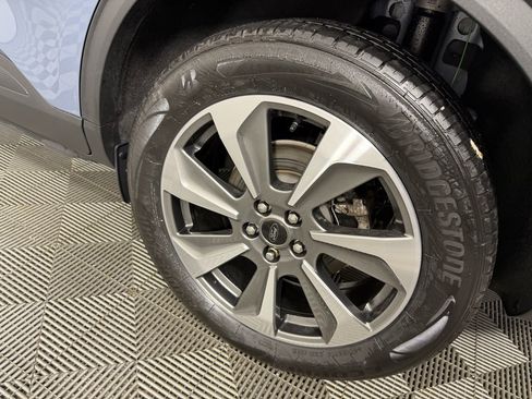 Used 2024 Ford Escape Platinum image 10