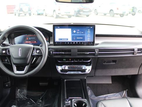 Used 2023 Lincoln Corsair FWD image 41