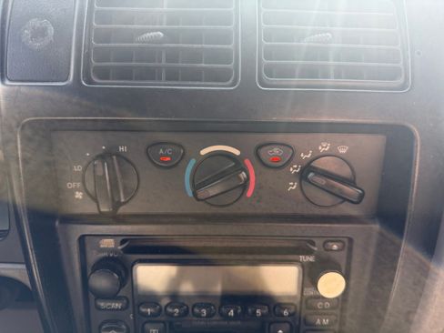 Used 2003 Toyota Tacoma PreRunner RWD image 17