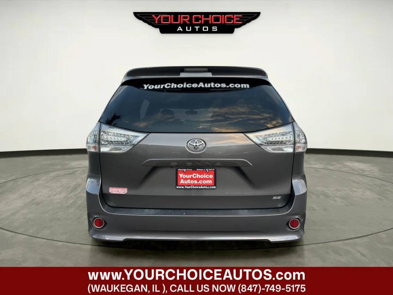 Used 2015 Toyota Sienna SE Premium FWD image 4