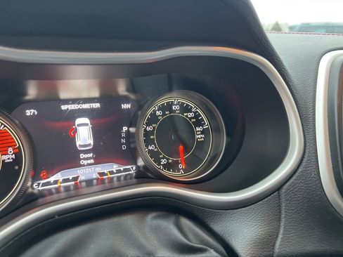 Used 2016 Jeep Cherokee Trailhawk w/ Comfort/Convenience Group image 14