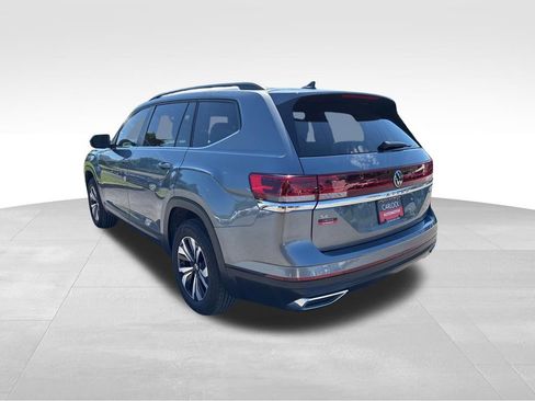 Used 2024 Volkswagen Atlas SE AWD/4WD image 5