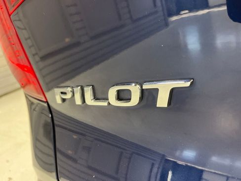 Used 2017 Honda Pilot Touring image 43