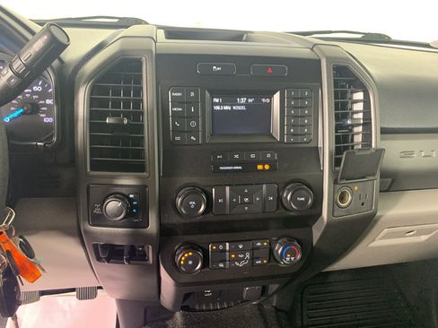 Used 2021 Ford F250 XL w/ Power Equipment Group AWD/4WD image 23