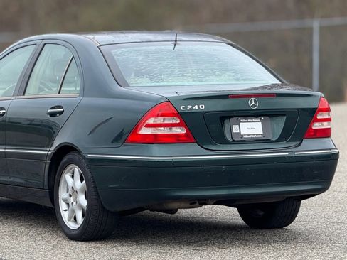 Used 2003 Mercedes-Benz C 240 Sedan image 16