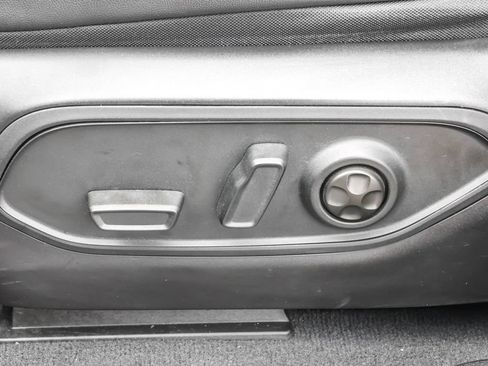 Used 2022 Jeep Grand Cherokee Limited AWD/4WD image 10