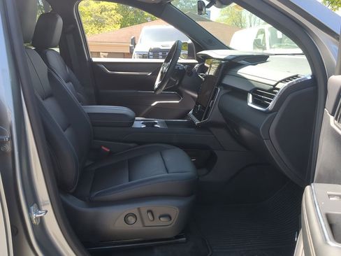 Used 2026 GMC Acadia Elevation w/ Black Edition FWD image 28