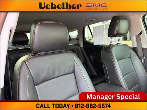 Used 2021 GMC Terrain SLT AWD/4WD image 4