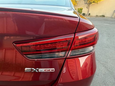 Used 2018 Kia Optima SX w/ Technology Package FWD image 18