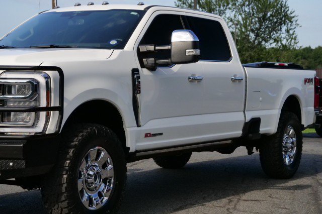 Used 2025 Ford F350 Lariat w/ Lariat Ultimate Package AWD/4WD image 62