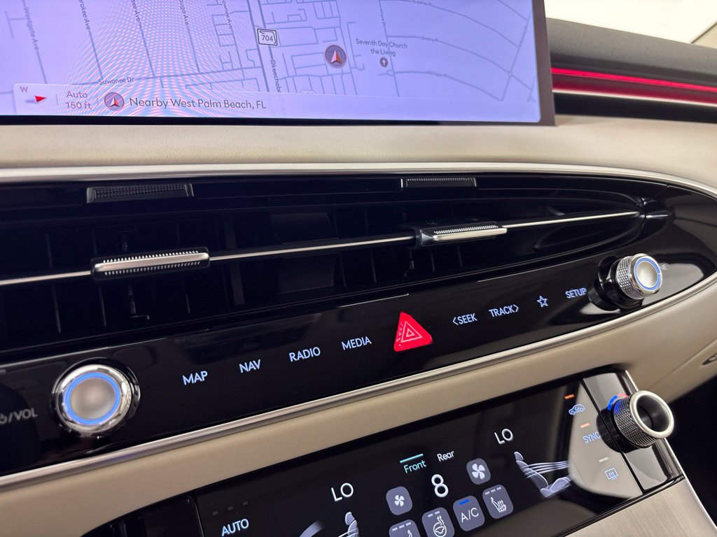 New 2027 Genesis GV70 2.5T Select AWD/4WD image 33