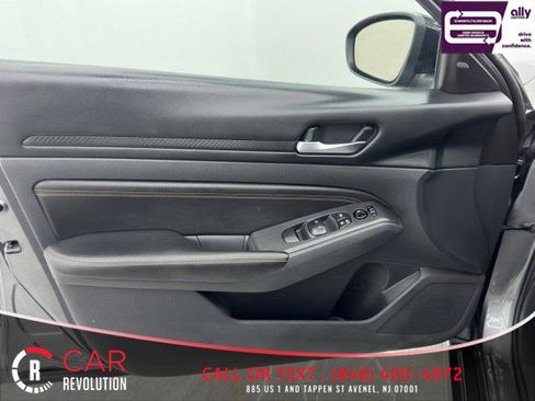 Used 2022 Nissan Altima 2.5 SR AWD/4WD image 30