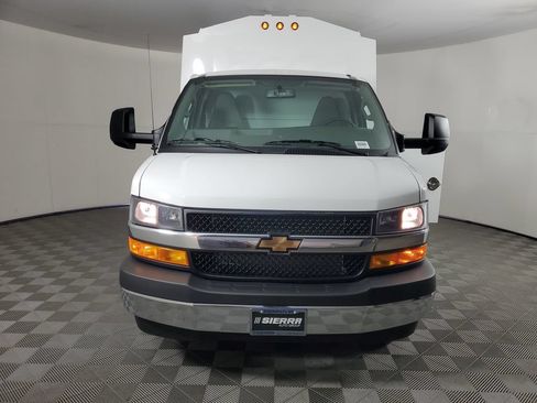 New 2026 Chevrolet Express 3500 w/ Power Convenience Package RWD image 9