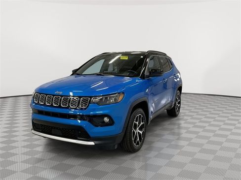 Used 2024 Jeep Compass Limited image 4