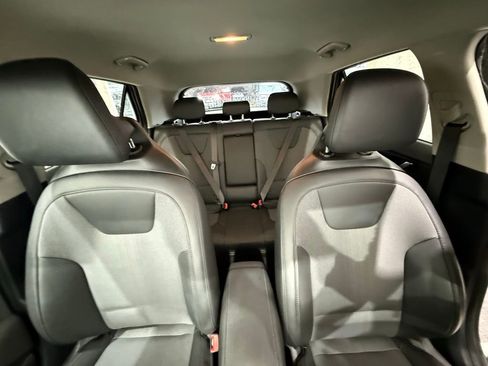 Used 2023 Kia Niro EX image 28