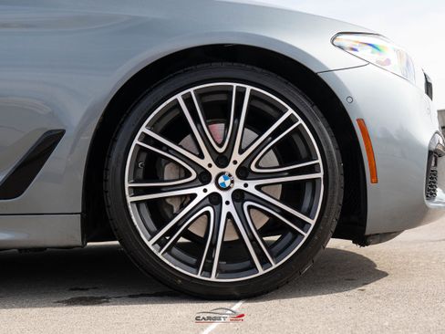 Used 2018 BMW 540i w/ M Sport Package image 9