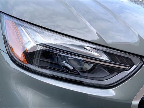 Used 2023 Audi Q5 2.0T Premium w/ Convenience Package image 27