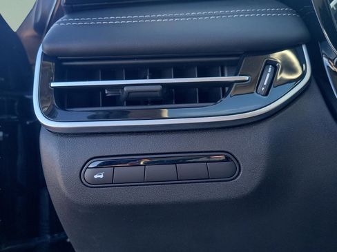 Certified 2025 INFINITI QX60 Pure image 13