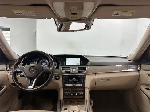 Used 2014 Mercedes-Benz E 350 4MATIC Sedan image 39
