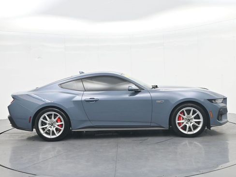 Used 2024 Ford Mustang GT Premium RWD image 4