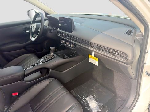 New 2026 Honda HR-V EX-L image 23