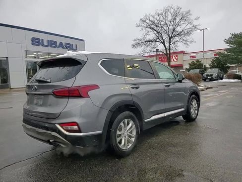 Used 2019 Hyundai Santa Fe SE image 3
