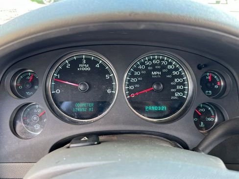 Used 2007 Chevrolet Suburban LT image 27