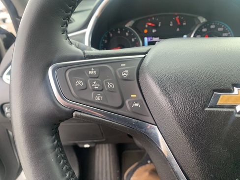 Used 2017 Chevrolet Malibu Premier w/ Driver Confidence Package image 17