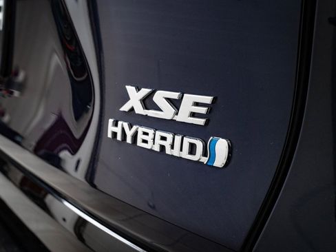 Used 2019 Toyota RAV4 XSE w/ XSE Weather Package image 20