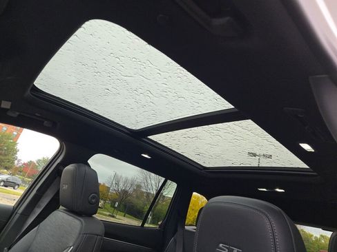 New 2026 Buick Enclave Sport Touring w/ Power Package image 29