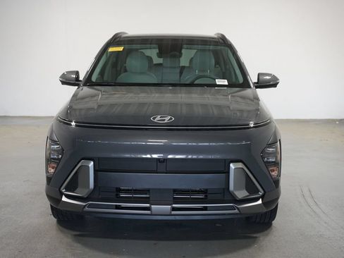 Used 2026 Hyundai Kona Limited FWD image 2