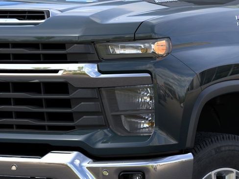 New 2026 Chevrolet Silverado 2500 LT w/ Safety Package AWD/4WD image 10