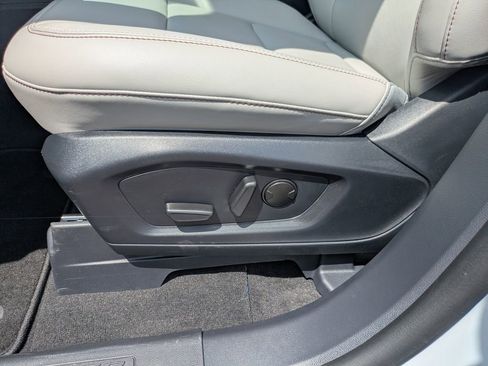 New 2026 Ford Explorer Active w/ Active Comfort Package RWD image 8