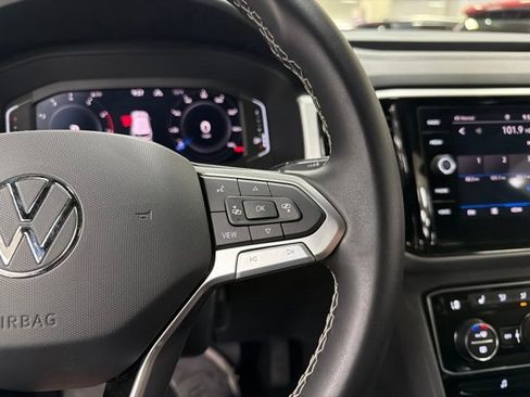 Used 2023 Volkswagen Atlas Cross Sport SE w/ Black Wheel Package AWD/4WD image 24
