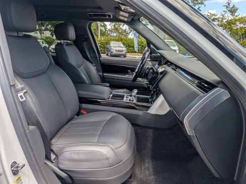 Used 2023 Land Rover Range Rover Long Wheelbase SE AWD/4WD image 22
