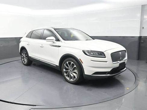 Used 2022 Lincoln Nautilus Reserve w/ Equipment Group 201A AWD/4WD image 10