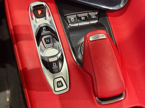 Used 2024 Chevrolet Corvette Stingray Preferred Conv w/ Z51 Performance Package RWD image 18