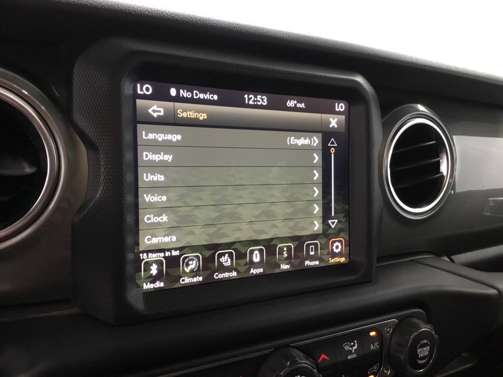 Used 2022 Jeep Wrangler Unlimited Sahara w/ Cold Weather Group AWD/4WD image 27