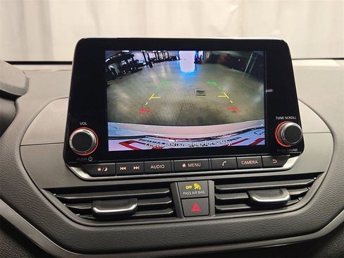 Used 2025 Nissan Altima 2.5 S image 23