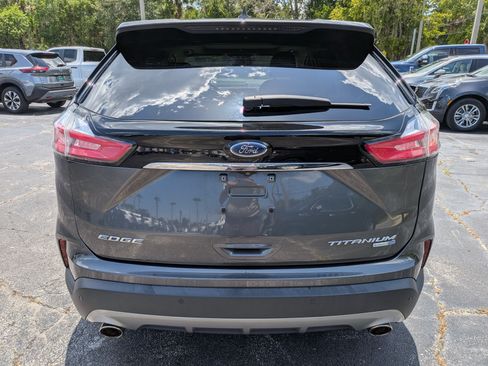 Used 2019 Ford Edge Titanium w/ Cold Weather Package AWD/4WD image 5
