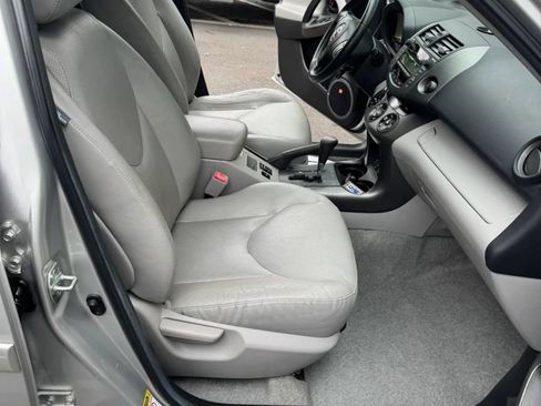 Used 2010 Toyota RAV4 Limited AWD/4WD image 30